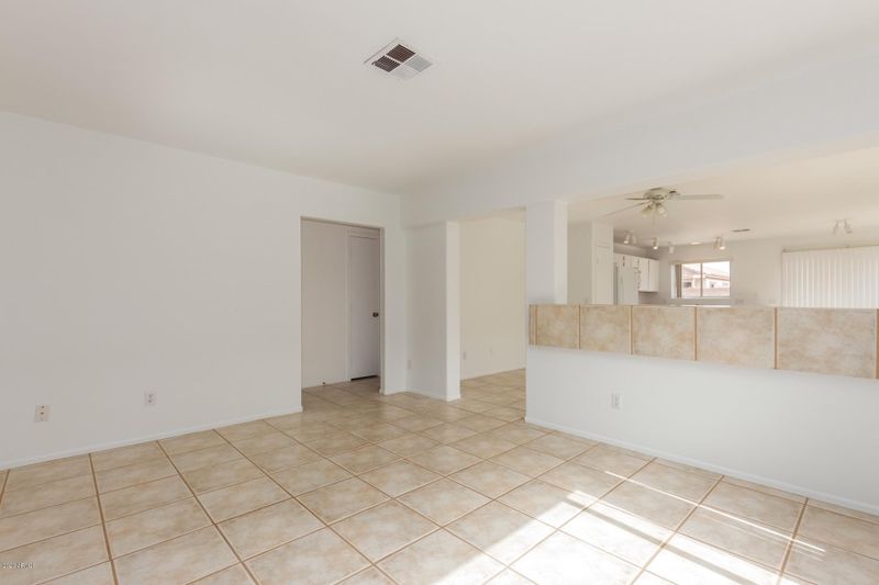 3228 W Lone Cactus Dr, Phoenix, AZ 85027