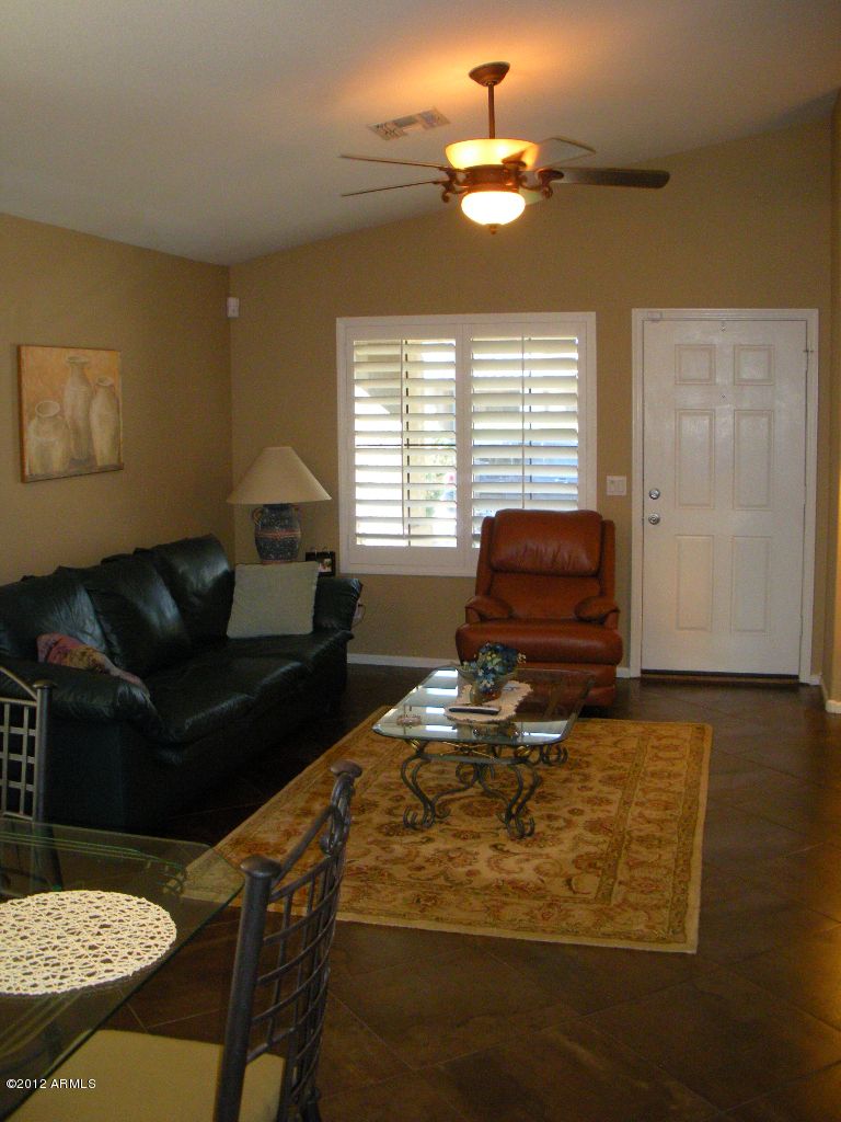 3229 E Blackhawk Dr, Phoenix, AZ 85050