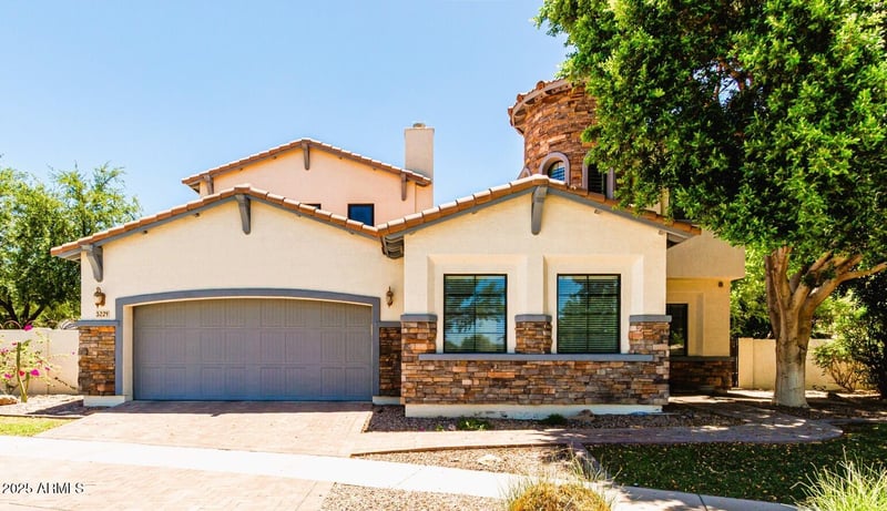 3229 Mountain Village Cir, Phoenix, AZ 85042