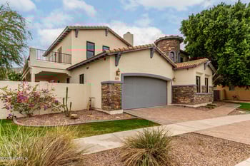 3229 Mountain Village Cir, Phoenix, AZ 85042