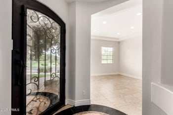3229 Mountain Village Cir, Phoenix, AZ 85042