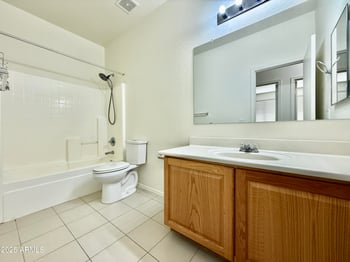 3229 Pleasant Ln, Phoenix, AZ 85041