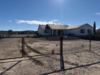 3229 Silverdale Rd, San Tan Valley, AZ 85144