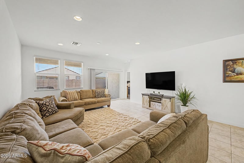 3229 Shanley Ave, Apache Junction, AZ 85120