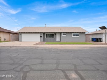 323 Hunt Dr, Mesa, AZ 85203