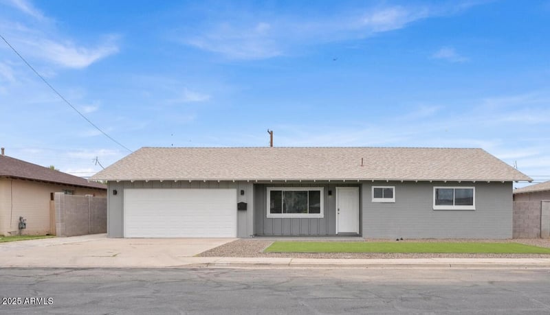 323 Hunt Dr, Mesa, AZ 85203