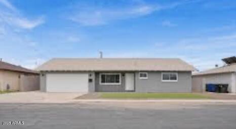 323 Hunt Dr, Mesa, AZ 85203