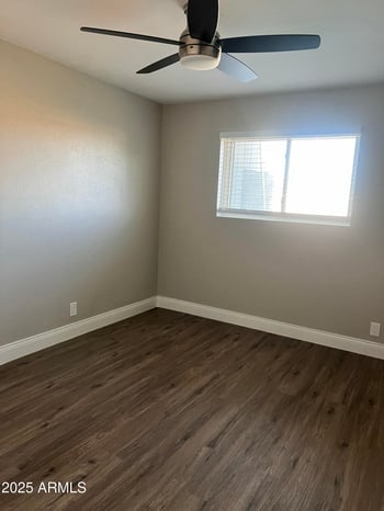 323 Hunt Dr, Mesa, AZ 85203