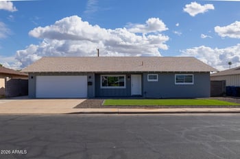 323 Hunt Dr, Mesa, AZ 85203
