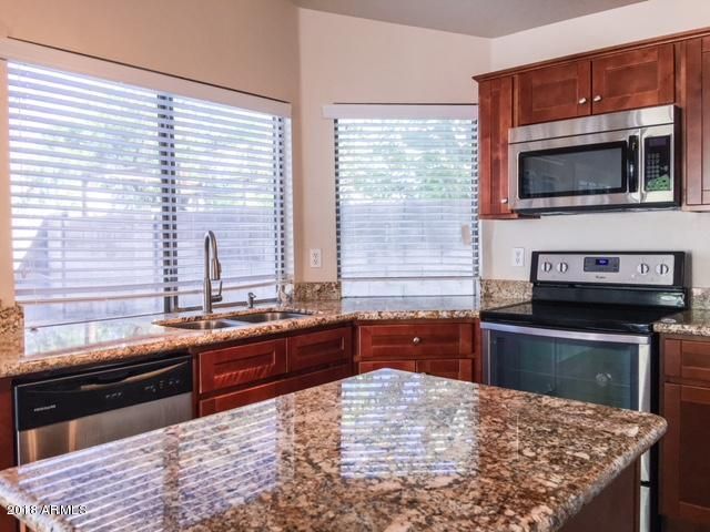 323 N Ocean Dr, Gilbert, AZ 85233