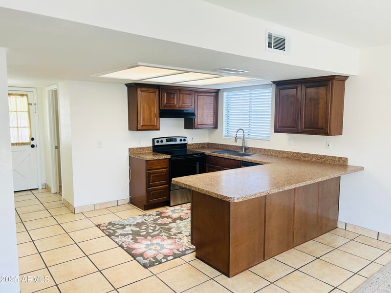 323 Olive Ave, Gilbert, AZ 85233