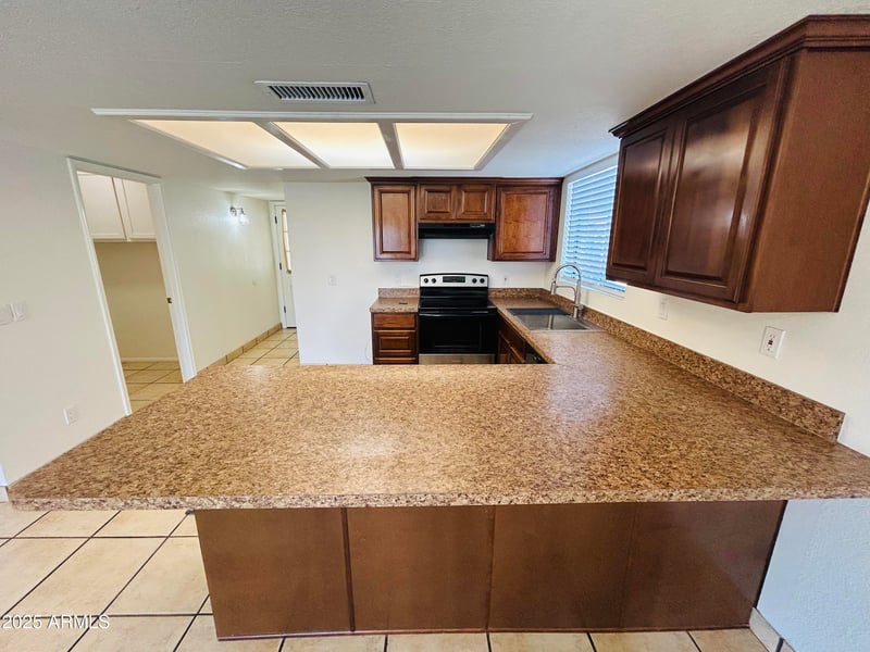 323 Olive Ave, Gilbert, AZ 85233