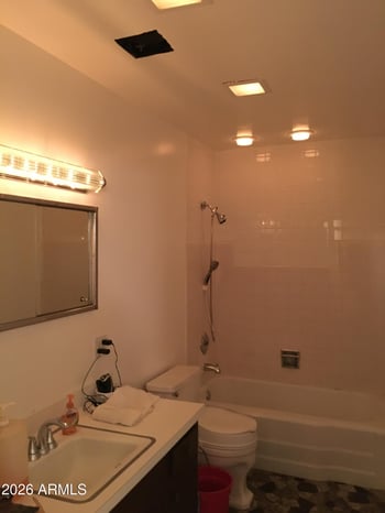 323 Rose Ln, Phoenix, AZ 85012