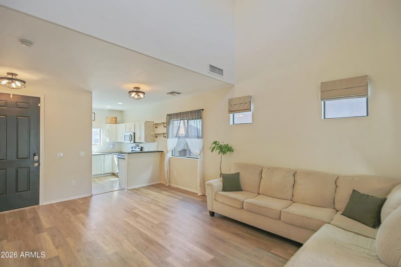 323 Travis --, Mesa, AZ 85208