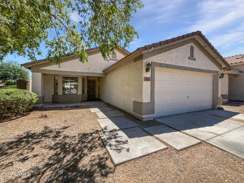 323 Senna Way, San Tan Valley, AZ 85143