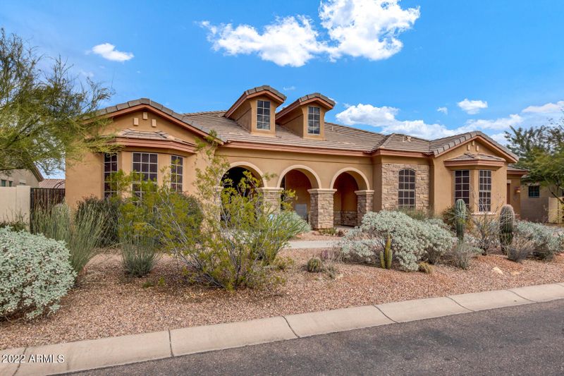 3230 E Ian Dr, Phoenix, AZ 85042