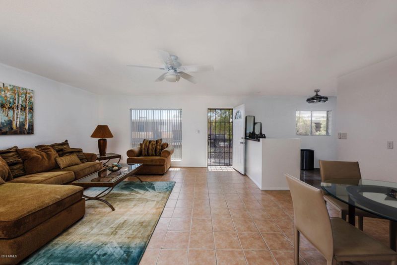 3230 E Pinchot Ave #30, Phoenix, AZ 85018