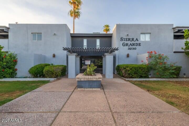3230 E Pinchot Ave #32, Phoenix, AZ 85018