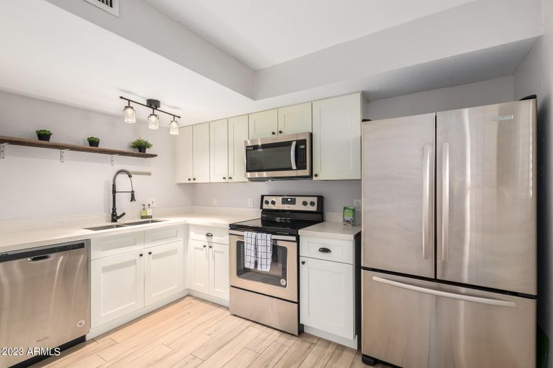 3230 E Pinchot Ave #5, Phoenix, AZ 85018