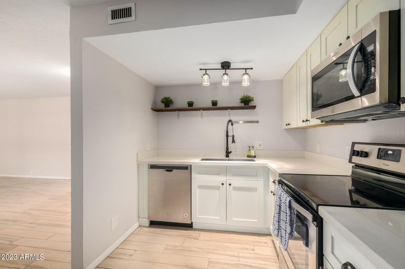 3230 E Pinchot Ave #5, Phoenix, AZ 85018