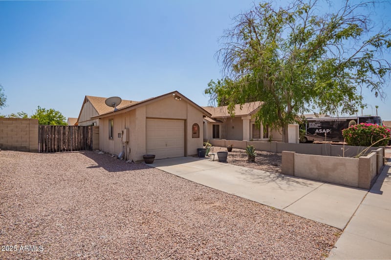 3231 Tonopah Dr, Phoenix, AZ 85027