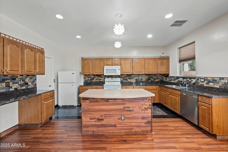 3232 Saint Anne Ave, Phoenix, AZ 85041