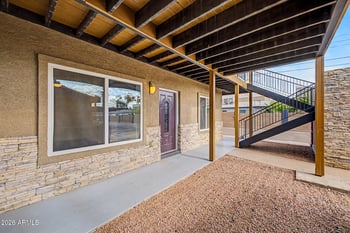 3233 37th St #18, Phoenix, AZ 85018