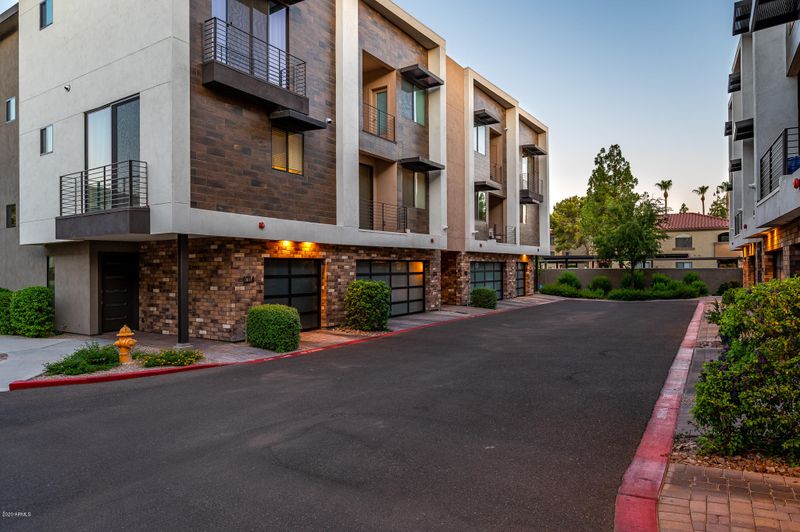 3233 N 70th St #1011, Scottsdale, AZ 85251