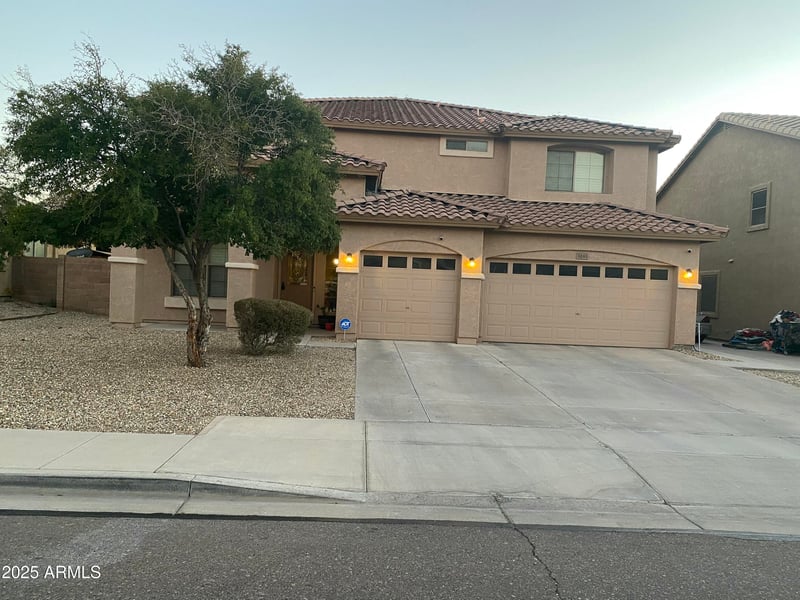 3233 Pleasant Ln, Phoenix, AZ 85041