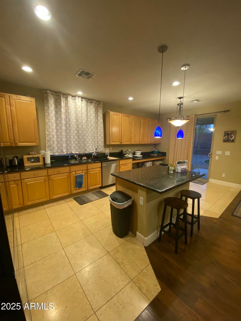 3233 Pleasant Ln, Phoenix, AZ 85041