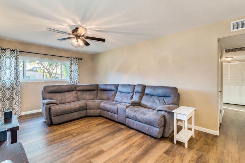 3233 W Cortez St, Phoenix, AZ 85029
