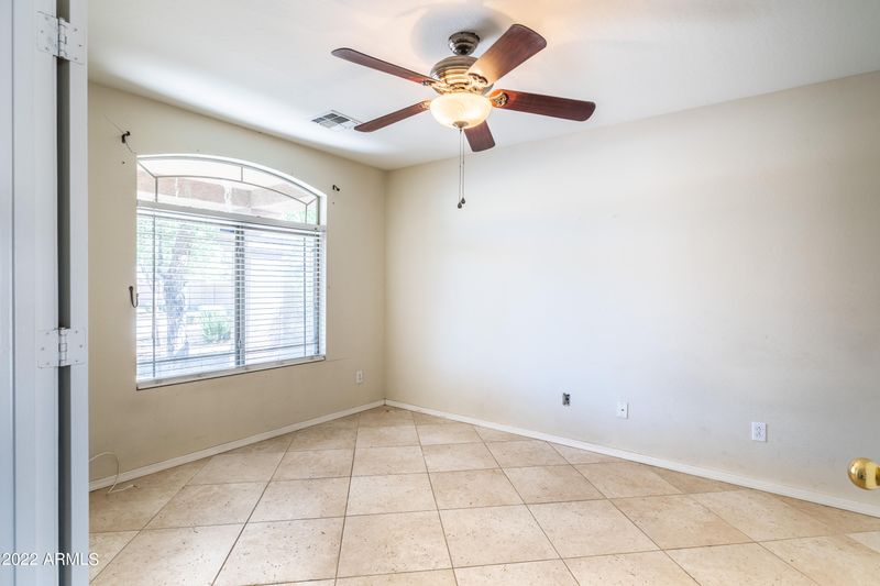 3233 W Pecan Rd, Phoenix, AZ 85041