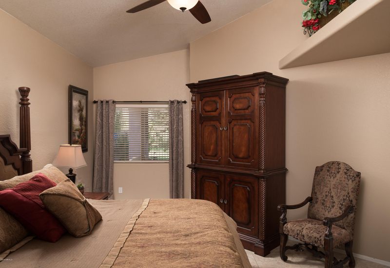 3234 E Fremont Rd, Phoenix, AZ 85042