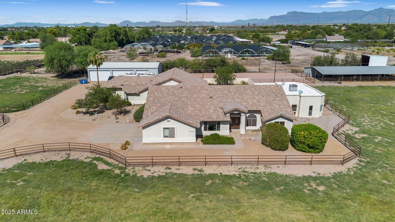 3234 Sherry Ln, San Tan Valley, AZ 85140