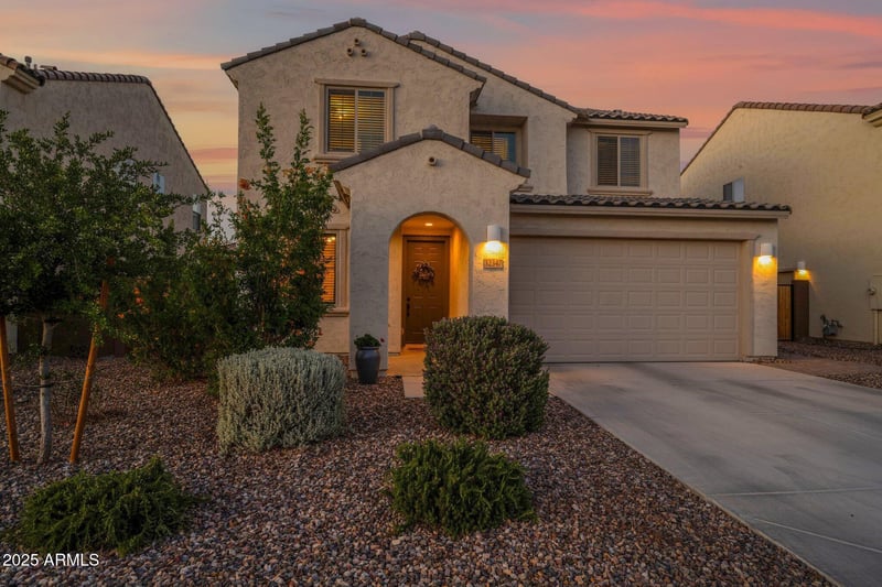 32347 Vernal Ln, San Tan Valley, AZ 85144