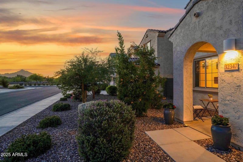 32347 Vernal Ln, San Tan Valley, AZ 85144