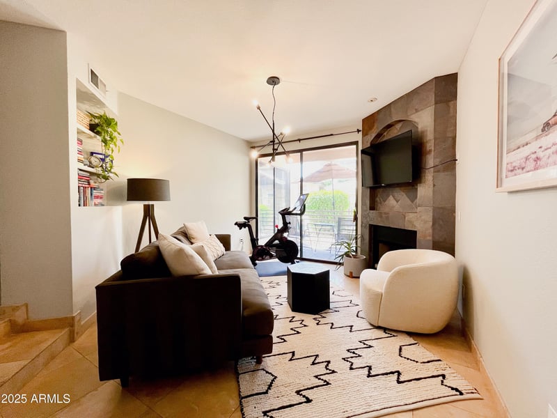 3235 Camelback Rd #115, Phoenix, AZ 85018
