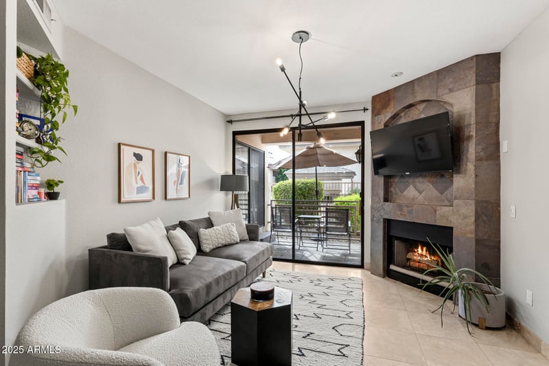 3235 Camelback Rd #115, Phoenix, AZ 85018