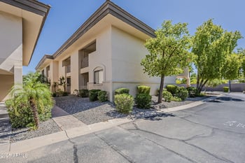 3235 Camelback Rd #211, Phoenix, AZ 85018