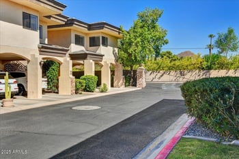 3235 Camelback Rd #218, Phoenix, AZ 85018