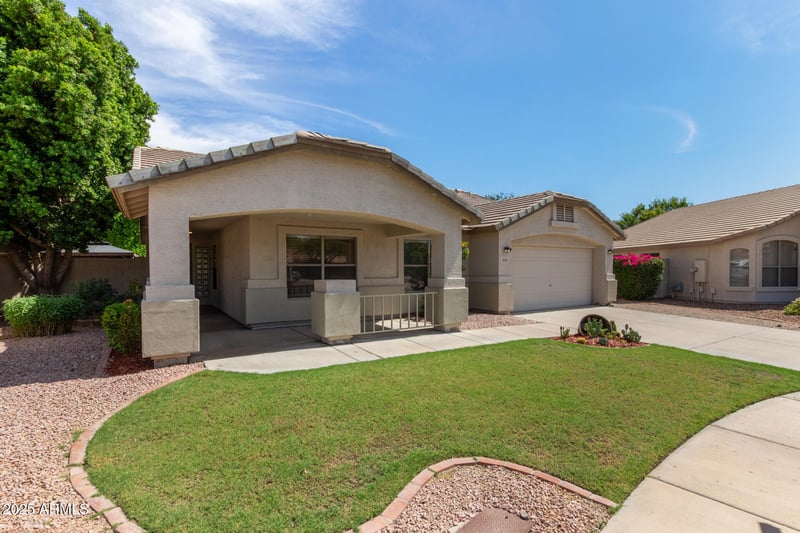 3235 Casitas Del Rio Dr, Phoenix, AZ 85027