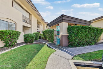 3235 E Camelback Rd #124, Phoenix, AZ 85018