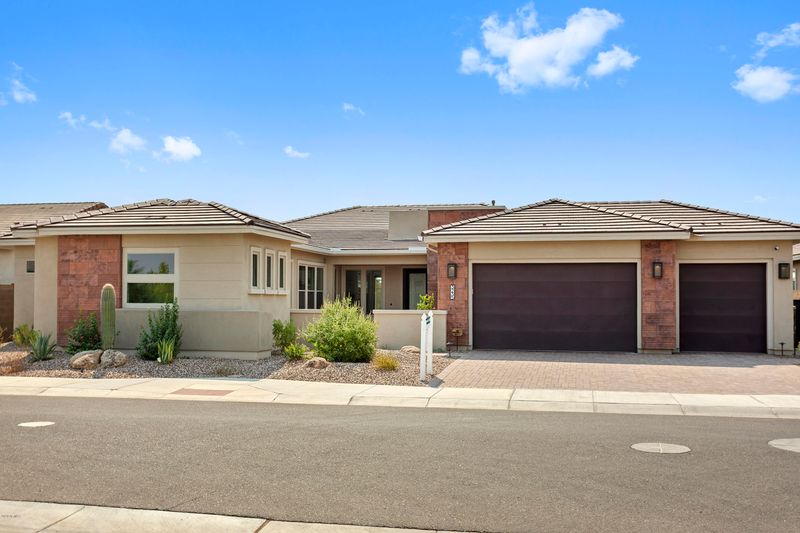 3235 E Harlow Dr, Phoenix, AZ 85050