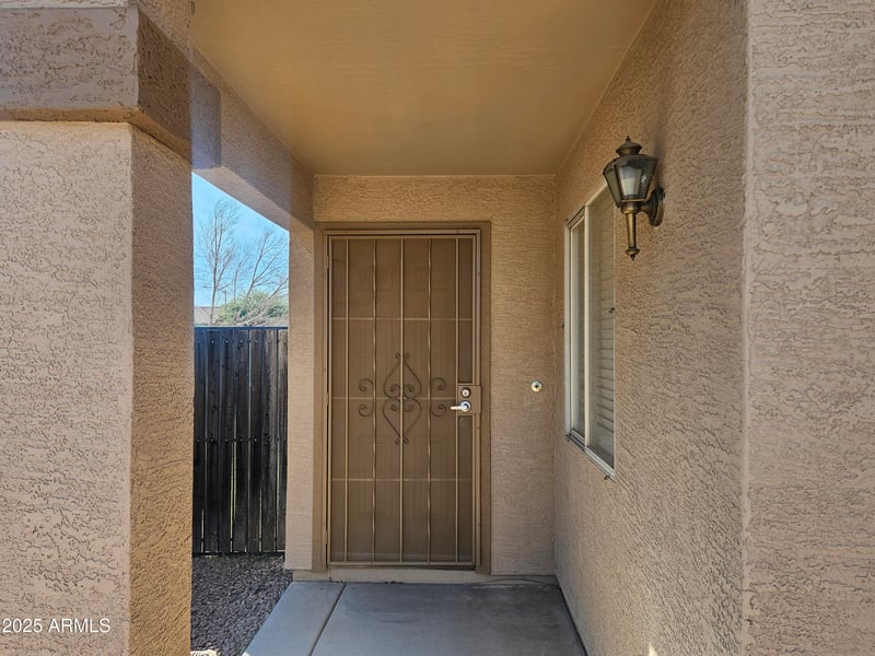 3235 Lone Cactus Dr, Phoenix, AZ 85027