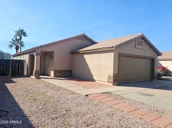 3235 Lone Cactus Dr, Phoenix, AZ 85027