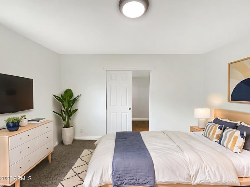 3235 Willetta St, Phoenix, AZ 85008