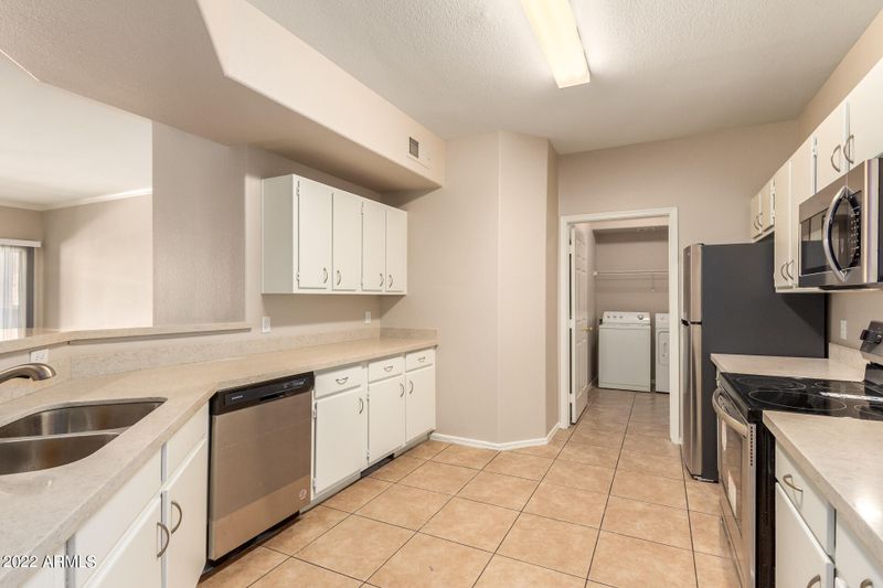 3236 E Chandler Blvd #1034, Phoenix, AZ 85048