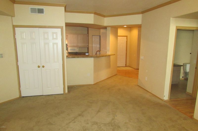 3236 E Chandler Blvd #1058, Phoenix, AZ 85048