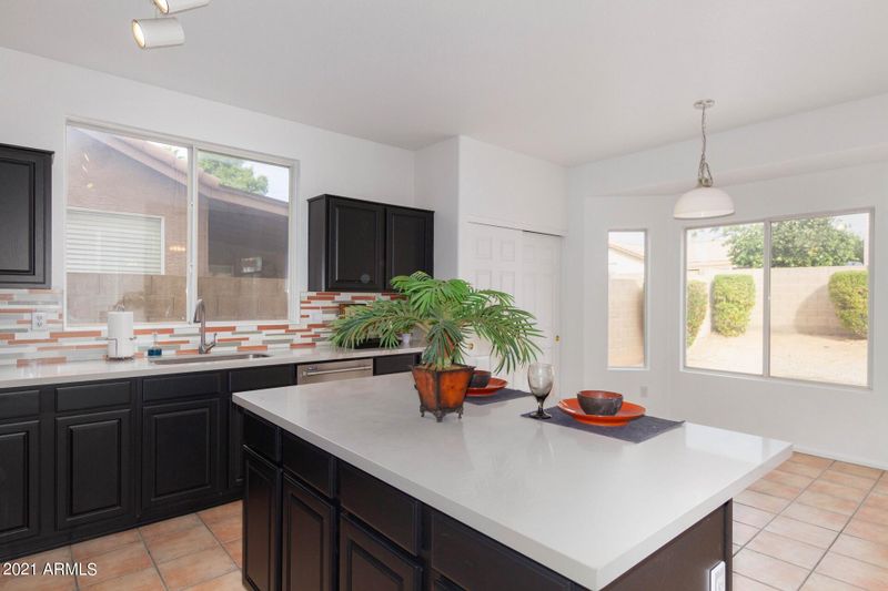 3236 E Oraibi Dr, Phoenix, AZ 85050