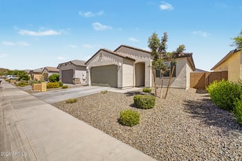 3236 Juniper Canyon Dr, Phoenix, AZ 85083